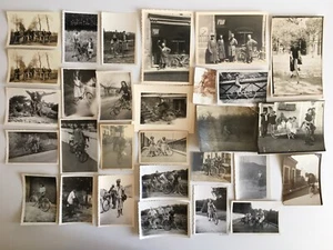 lot 29 ancienne photo amateur scène de vie à vélo vintage 1930-1960 - Foto 1 di 9
