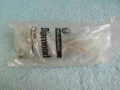 NUEVO EN PAQUETE Gafas SEGURIDAD Protectoras Diamante Magid Y20C Foto 1 de 4