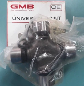 GMB JAPAN UNIVERSAL JOINT REAR PROPELLER SHAFT TOYOTA HILUX KUN2# 2.5 3.0D4D 05- - Picture 1 of 4