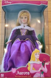 NEU Disney Prinzessin Aurora Porzellan Andenken Puppe Royal Holiday Edition - Bild 1 von 8