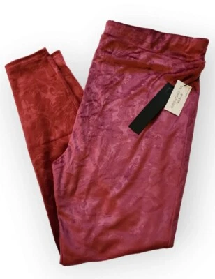 LuLaRoe Luxe Embossed Velour Floral 3XL Leggings 3X Sublte Print NEW! - Image 1 of 3