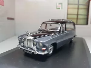 1:43 Scale Diecast Model Car Black/Grey Daimler DS420 Hearse - Picture 1 of 7