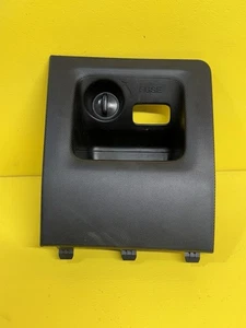 Panel de caja de fusibles para tablero Honda Fit 2007-2008 lado del conductor con cubierta de diagrama de fusibles - Imagen 1 de 11