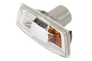 Front Passenger Side Turn Signal Lamp - Genuine GM (13497990) - Picture 1 of 3
