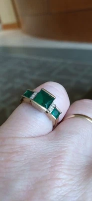 Vintage 10k Gold 3 Emerald 6 Diamond Trilogy Ring 3 Grams Taurus ♉  RARE DESIGN - Image 1 of 4