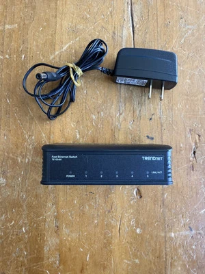 TRENDnet  TE100-S5 5-Ports External Switch - Image 1 of 4
