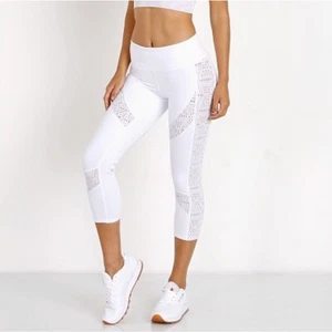 Leggings da studio eleganti Alo Yoga bianchi vita alta charm Capris taglio laser taglia XS - Foto 1 di 7