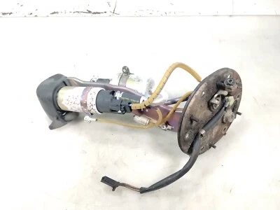 03-10 2004 Honda ST1300 Gas Fuel Pump - Imagem 1 de 4