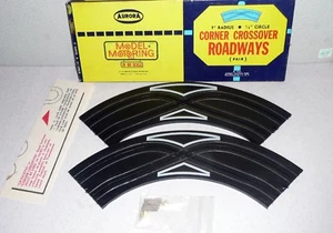 1965 Aurora MM HO Scale CORNER CROSSOVER ROADWAYS 9" Radius Old Stock In Box - Picture 1 of 6