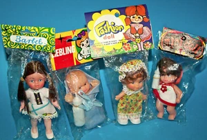 4 Wunderschöne PUPPEN bis12,5 cm BEWEGLICH BEUTEL HONG KONG MINI DOLL 70s VINYL* - Bild 1 von 1