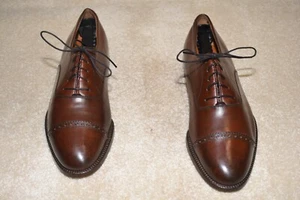 WUNDERSCHÖNE SALVATORE FERRAGAMO "HERGESTELLT IN ITALIEN" OXFORDS 8 D 995 $ - Bild 1 von 7