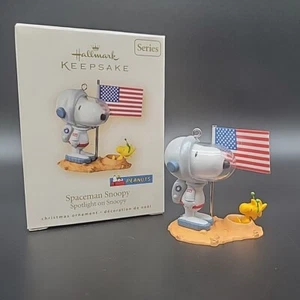 Spaceman Snoopy Astronaut Holiday Ornament 2007 Xmas Woodstock Peanuts Space Man - Picture 1 of 15