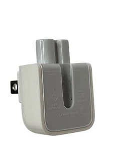 Apple Adattatore di Alimentazione Polarizzato Bianco 2 Punte 15A 125V Con Presa Doppia Spina A520 - Foto 1 di 5