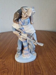 VERY RARE - LLADRO ELVIS THE HOUND DOG FIGURINE - Picture 1 of 9
