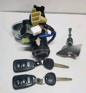 2011-2016 Hyundai Elantra Sedan Ignition Switch Housing Assembly Door Lock Key - Picture 1 of 10