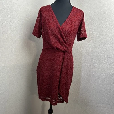 Abercrombie and Fitch Faux Wrap Dress Women's PM Red Floral Lace Short Sleeve - Image 1 of 4