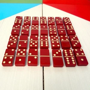 Domino vintage spessore 1/2" in bachelite catalin rosso ciliegia doppio set sei 28 pezzi - Foto 1 di 11