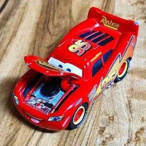 DISNEY PIXAR CARS PRECISION SERIES LIGHTNING MCQUEEN - Picture 1 of 7