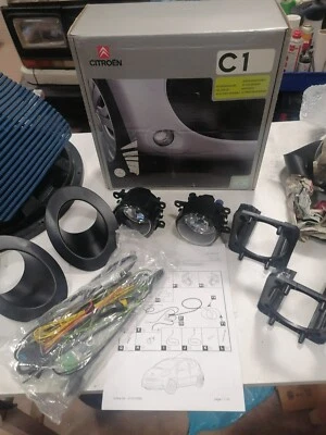 KIT FENDINEBBIA NUOVO ORIGINALE CITROEN C1, PEUGEOT 107, TOYOTA AYGO COD:9482.45 - Imagen 1 de 4