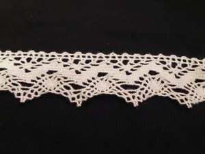 **Baumwollspitze, Vintage, 1 m x 4 cm Breite, es sind 5 m vorrätig** - Bild 1 von 4