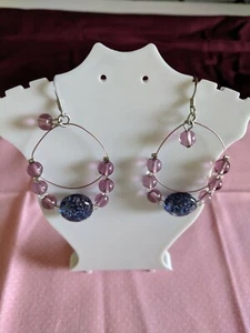 Ohrringe Rose runde Perlen und blau glitzernde Ohrringe - Bild 1 von 2