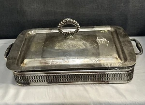 Vintage 8.5"x13" Silverplated Serving Hot Dish Holder Lid Handle W/Pyrex Dish - Picture 1 of 9