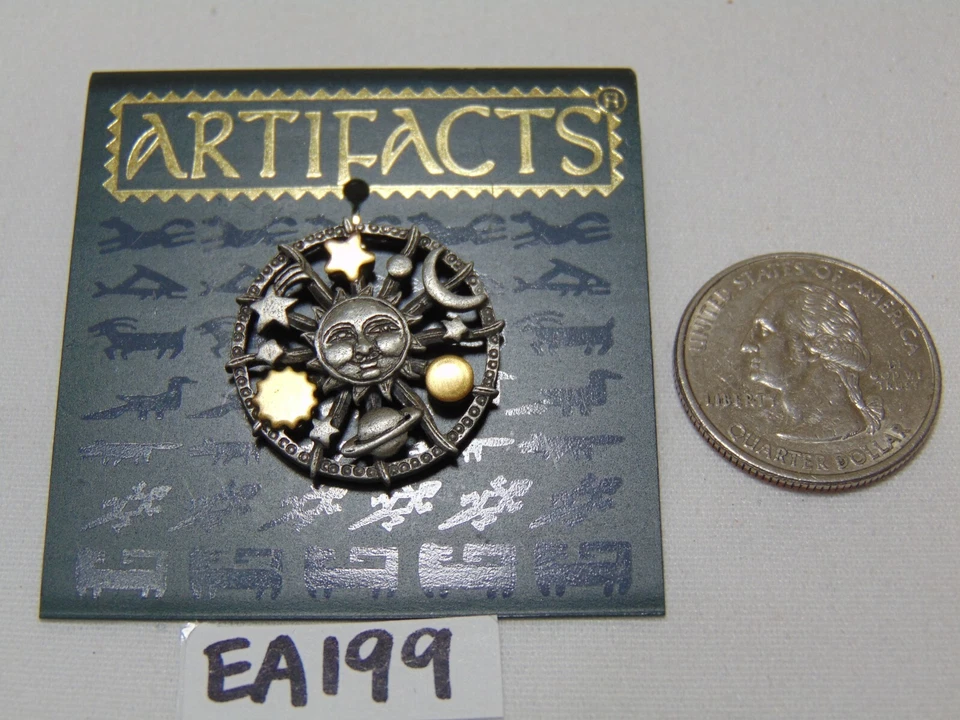 Prendedor JJ Jonette Vintage ARTEFACTOS Sol Luna Estrellas Planetas NUEVO en Paquete Foto 1 de 4