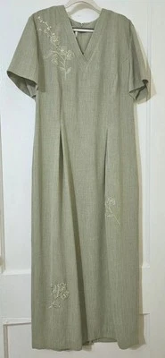 Vintage Short Sleeve, Tailored Shift Dress, Mid-calf, Leslie Fay Petites, 6P - Image 1 of 4