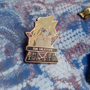 Spilla bavero da collezione zaino borsa spilla bavero Mai San Valentino Yu-Gi-Oh! - Foto 1 di 5