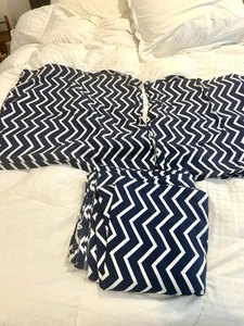 LAUREN RALPH LAUREN NAVY CHEVRON QUEEN DUVET COVER w Two SQUARE SHAMS - Picture 1 of 6