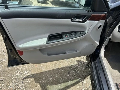 Panel de moldura de puerta delantera IMPALA 2007 104876672 Foto 1 de 4