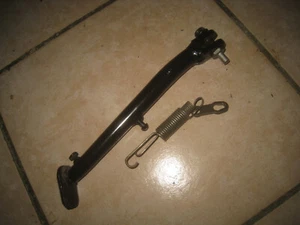 CBX 550 F PC04 Side Stand Spring Stand Mounting Parts Frame - Picture 1 of 3