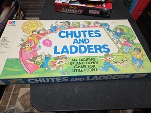 GIOCO VINTAGE SCIVOLI E SCALE 1979 MILTON BRADLEY PRESCOLARE - Foto 1 di 7