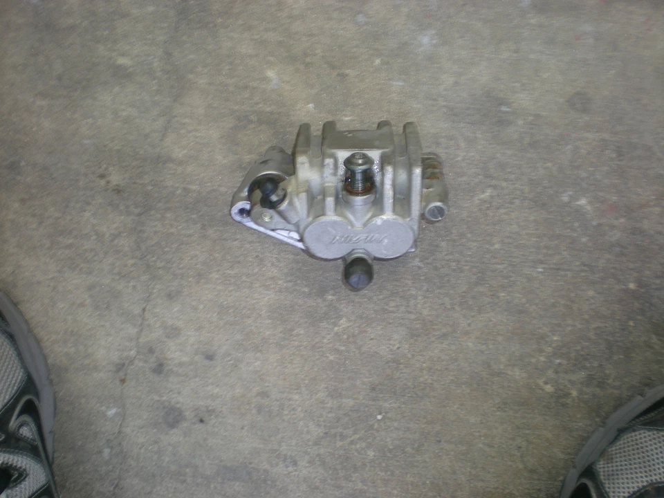 Pinza delantera Yamaha YZ 400 F YZ400 YZ400F 1999 Foto 1 de 1