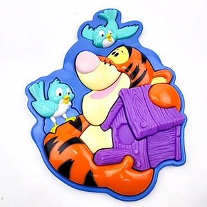 Vintage Disney Winnie the Pooh Tigger Bird House Hard Plastic 3D Puzzle 2000 - Picture 1 of 5