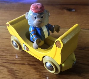 Vintage 1998 BRIO Train BANANAS the GORILLA & Bananamobile Busytown Thomas Train - Picture 1 of 9