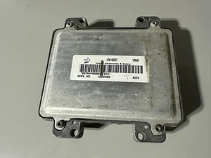 2008-2010 Saturn Vue Engine Computer Control Module ECU ECM PCM 12618587 YRHF - Picture 1 of 2