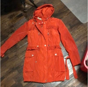 Betsey Johnson Women’s Orange Anorak Raincoat Hooded jacket Size XS Faux Fur - Picture 1 of 8