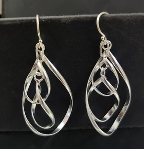 Pendientes colgantes de plata de ley 925 retorcidos con triple remolino en espiral - Imagen 1 de 13