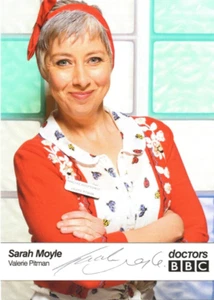 DOCTORS:  SARAH MOYLE 'VALERIE PITMAN' SIGNED 6x4 PORTRAIT PROMO/PHOTO+COA - Picture 1 of 1