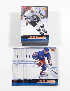Lote de (71) cartas surtidas 1999-00 Upper Deck Wayne Gretzky - Imagen 1 de 3
