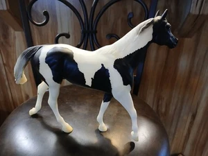 Pintura Breyer Horse Pinto Travis - Imagen 1 de 2