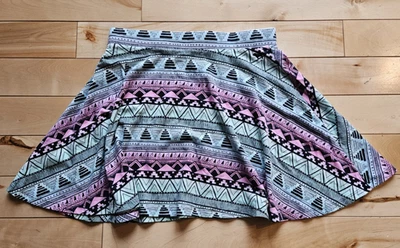 Victoria's Secret PINK Skirt Size Medium Aztec Print - Image 1 of 4