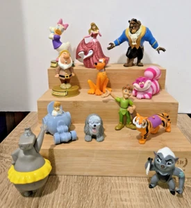 Lote mixto de 12 figuras de Disney. Juego aleatorio pastel toppers bolsa 5 - Imagen 1 de 3