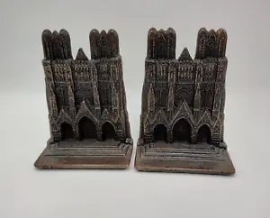 Vintage Pair Of Verona Copper Tone Cast Iron Notre Dame Cathedral Reims Bookends - Picture 1 of 4