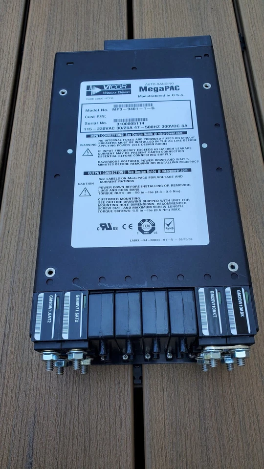 Vicor MegaPAC MP3-9401-1-G 115-230VAC 30/25A 47-500HZ 300VDC 8A  New💥 - Image 1 of 4