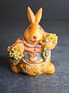 Statuetta coniglio coniglio con resina fiori alta 4,5 - Foto 1 di 5