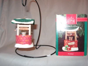 1990 Hallmark SWEETHEART Ornament WISHING WELL Love - Picture 1 of 1