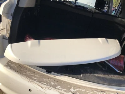 Alerón trasero estándar Infiniti QX80 2014 2015 2016 2017 sin equipamiento limitado  955492 Foto 1 de 2