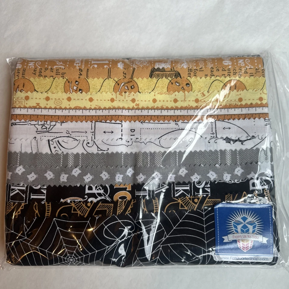 FQS Holiday FQ Club Julio 2025 COSTUME MAKER’S ACT 2 Petite FQ Paquete 12 piezas Foto 1 de 4